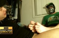 0153-Footjob