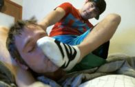 0186-Boy-Feet-Sniffer-Slave